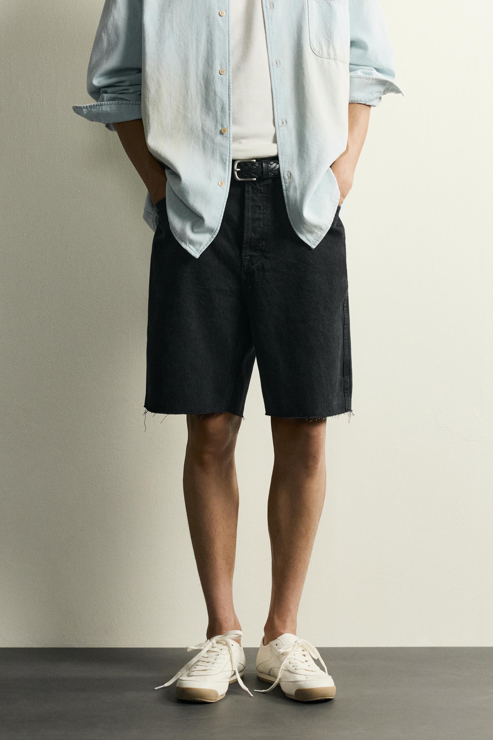 STRAIGHT FIT DENIM SHORTS